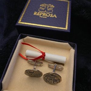 Reprosa of Panama Buried Treasure Silver Cuff Link